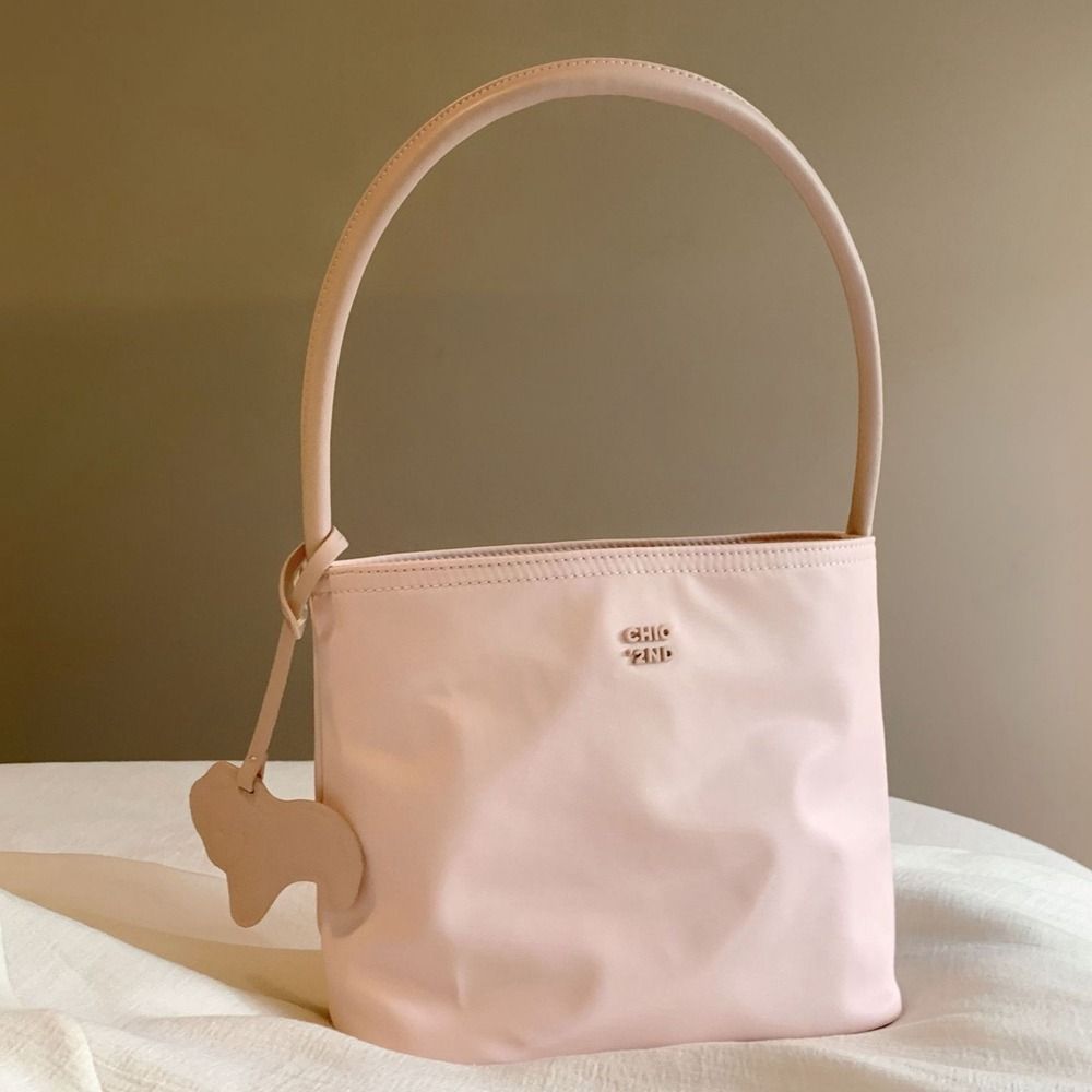 Large Capacity Korean Style Pure Color Underarm Design Nylon Tote Bag for Women with Zip Closure