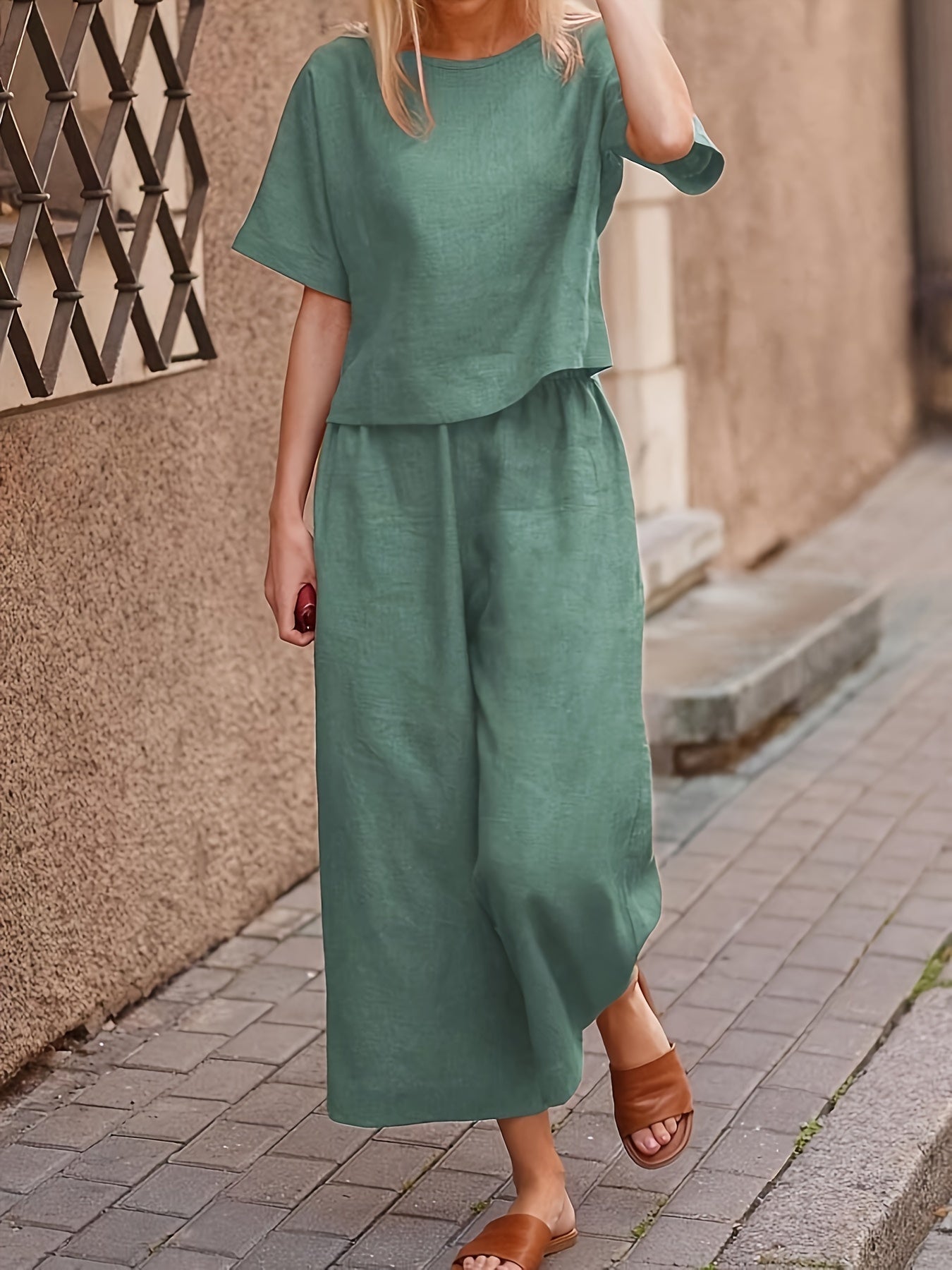 Two-Piece Crew Neck Loose Fit Outfit - Soft Polyester Short Sleeve Top & Wide Leg Pants Set for Elegant Women - Spring/Summer Casual Wear, Solid Color, No Printing, Woven Fabric