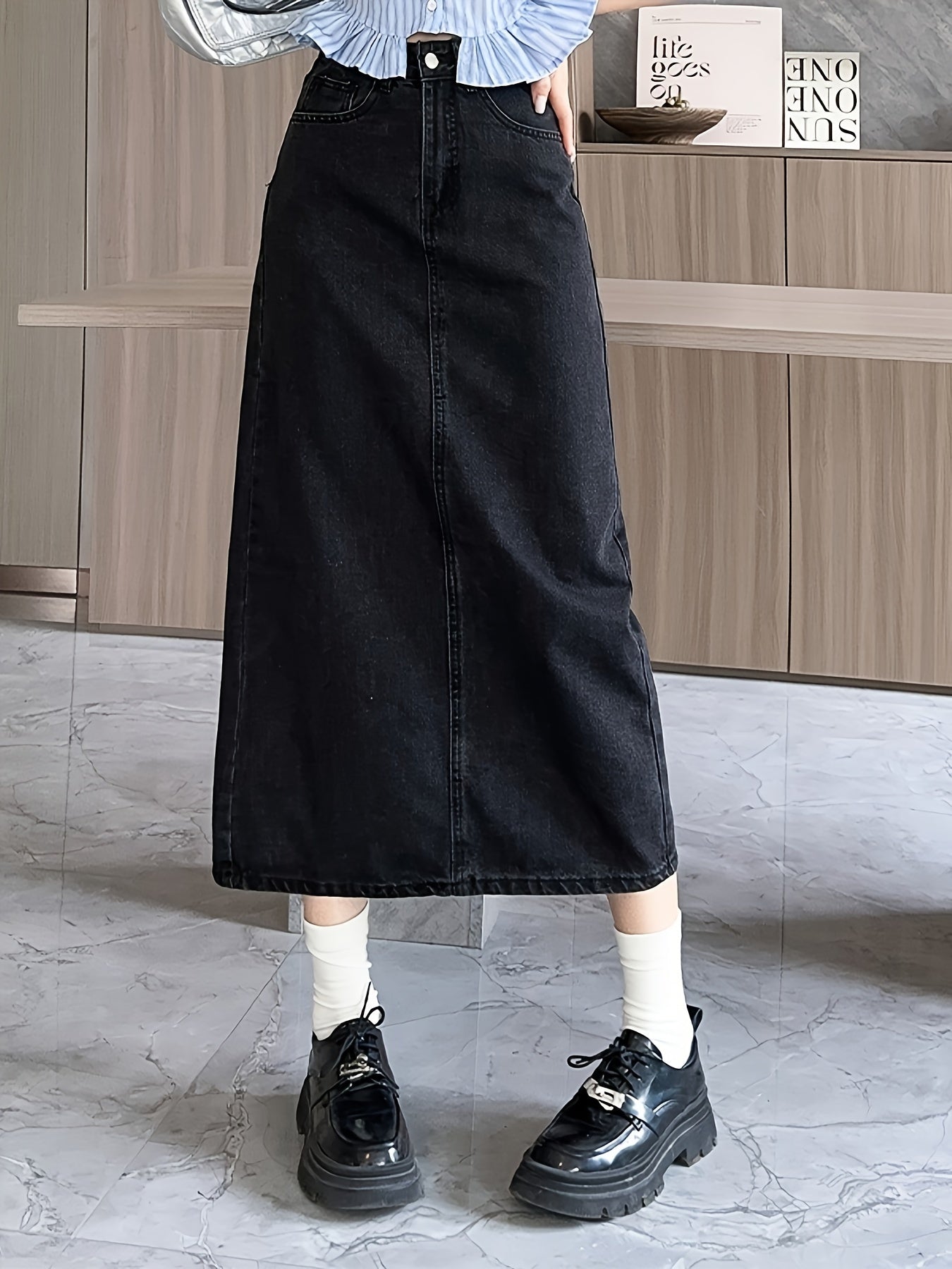 High Waisted Retro Style Midi Denim Skirt for Women - Loose Fit, Plain Black Color, Versatile and Chic