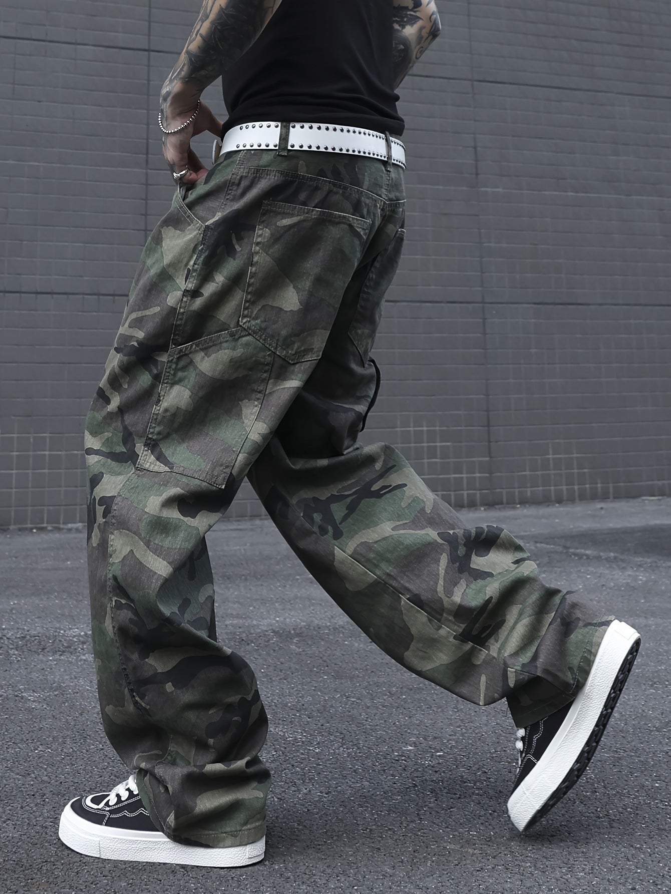 Men's Casual Camouflage Print Denim Jeans, Loose Fit Comfy Pants For Outdoor Activity