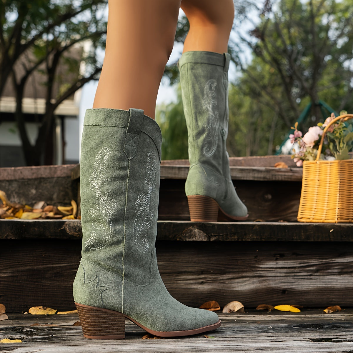 Chic All-Season Women's Riding Boots: Embroidered, Block Heel, Pointed Toe, Easy Zip - Casual and Trendy