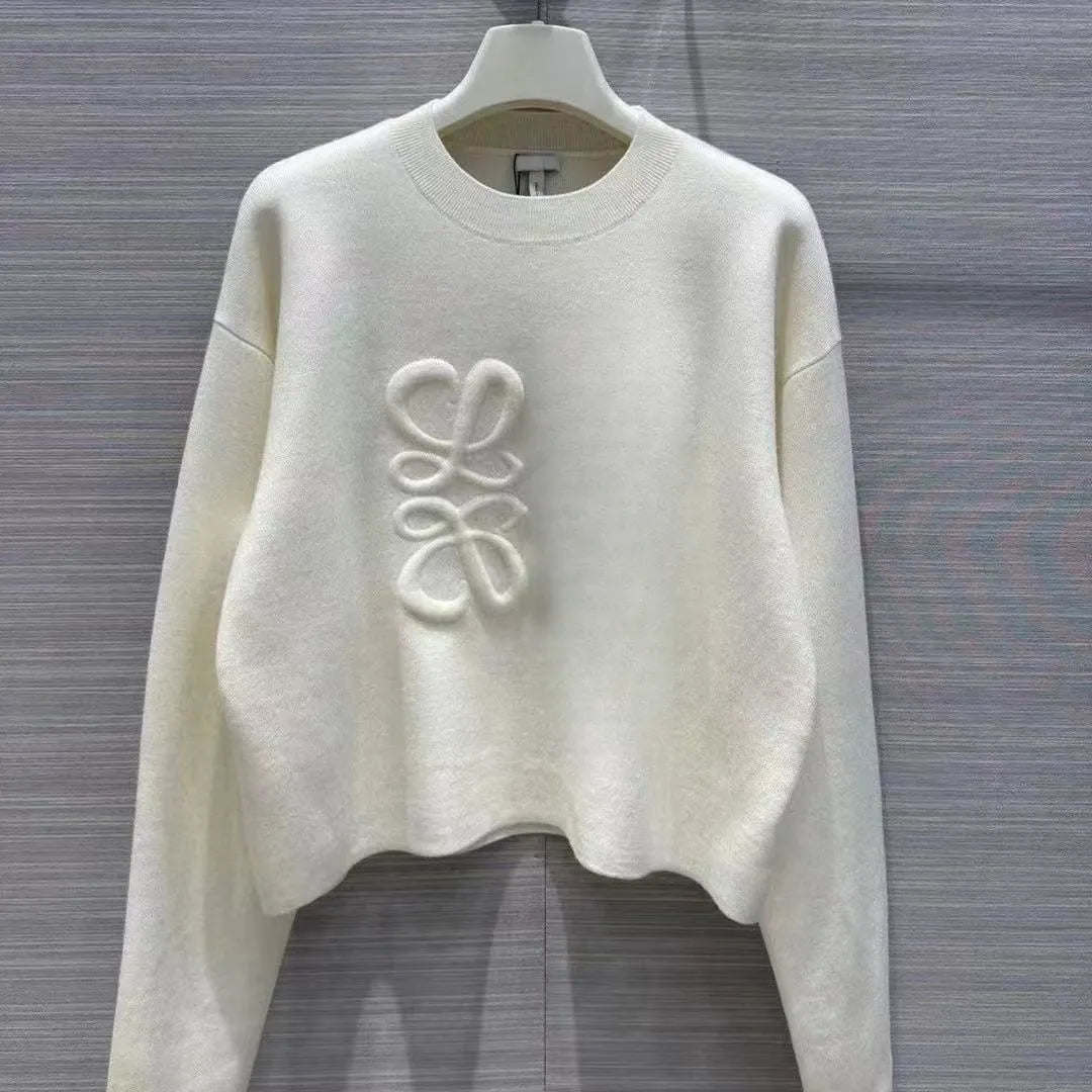 New Women's Sweater Autumn Trend Sports Long sleeved Top High end Slim Fit Pullover Designer Sweater Women's White Thin Knitted Sweater