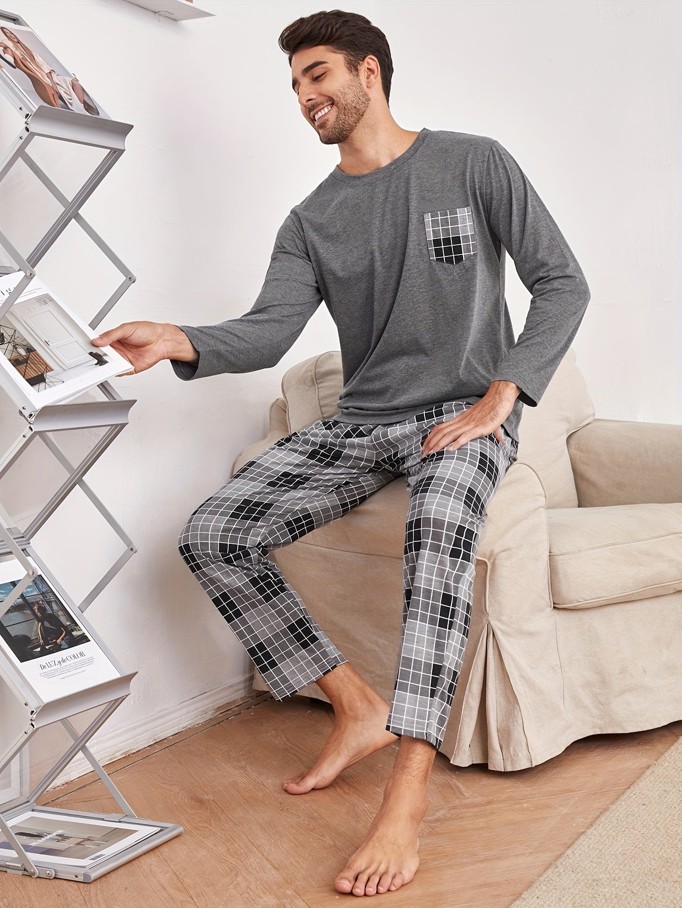 2 Pcs Men's Simple Plaid Pocket Round Neck Long Sleeve & Plaid Trousers Casual Pajama Set, Comfortable & Skin-friendly Style Pajamas For Men's Cozy Loungewear