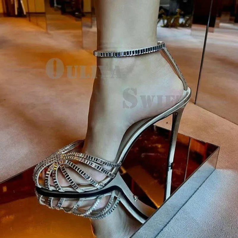 Rhinestones  Summer New Round Head Hollow Stiletto Sandals Feminine Temperament Banquet Princess Shoes High Heels Kq8