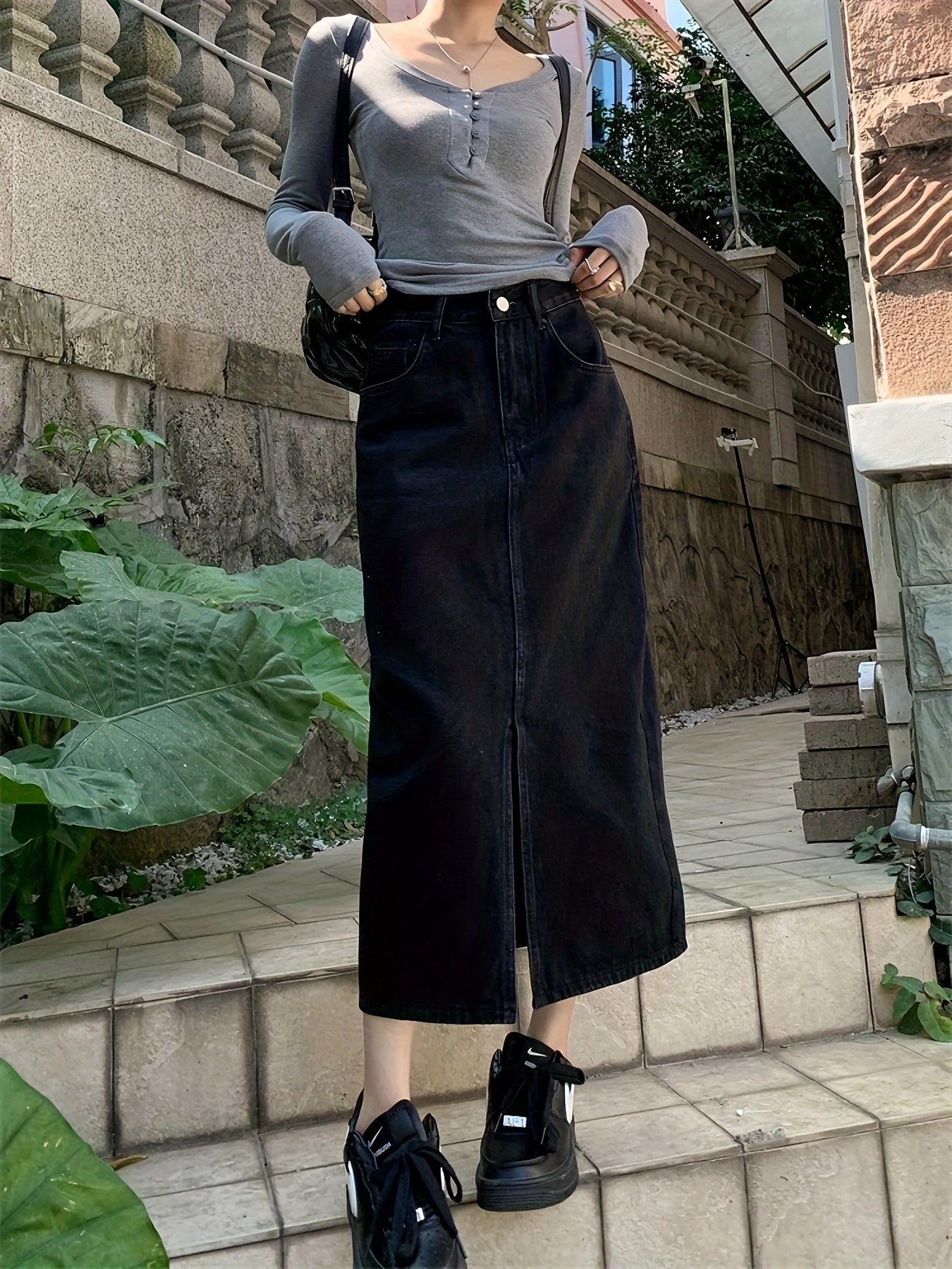 High Waisted Black Solid Color Denim Skirt With Front Slit, Women's Long Midi Jean Skirt, Preppy Style, Casual Chic Streetwear