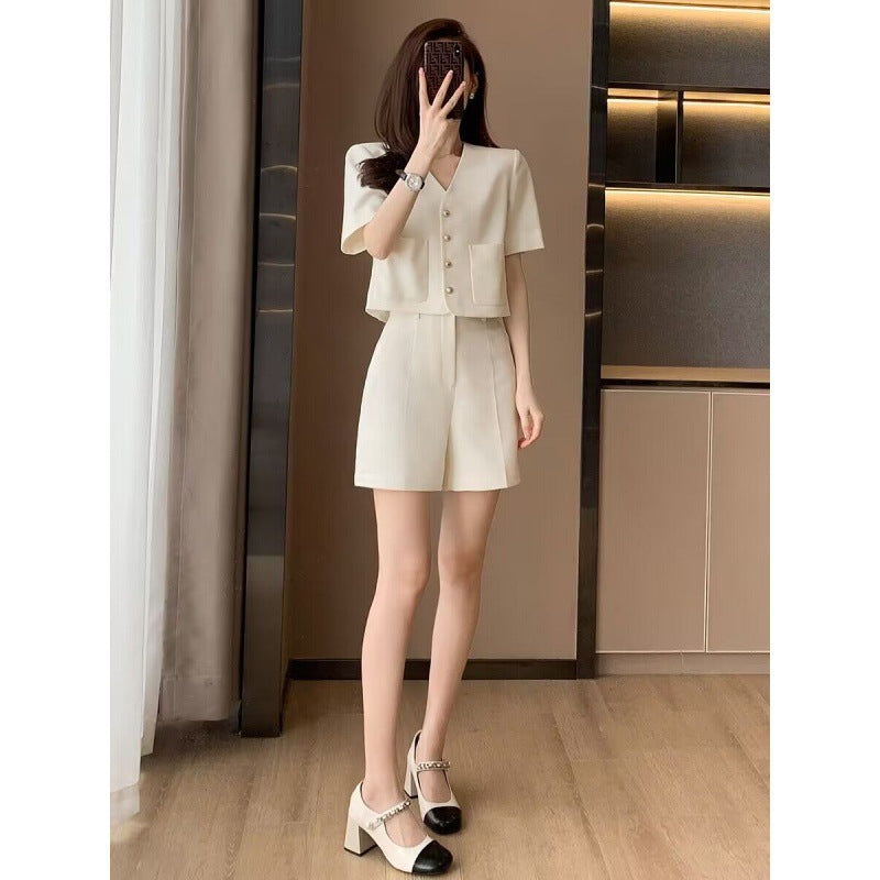 Classic Style G Sense Suit Women's Summer  New Small Creamy-white Top Wide Leg Shorts Two-Piece Set