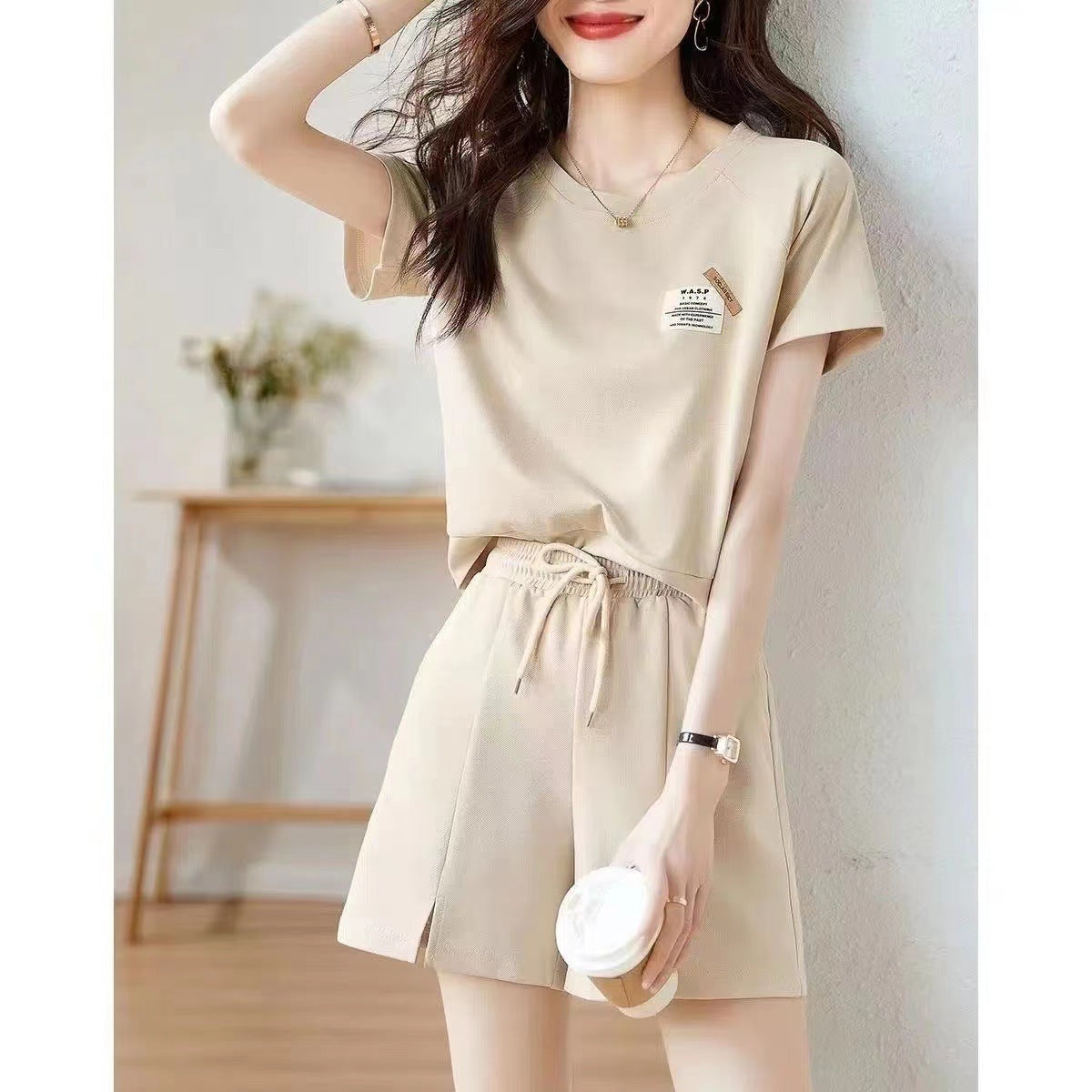 Casual Sports Suit Women's Summer  Fried Street Hot Girl Small Younger Fashion T-shirt Shorts Two-Piece Set