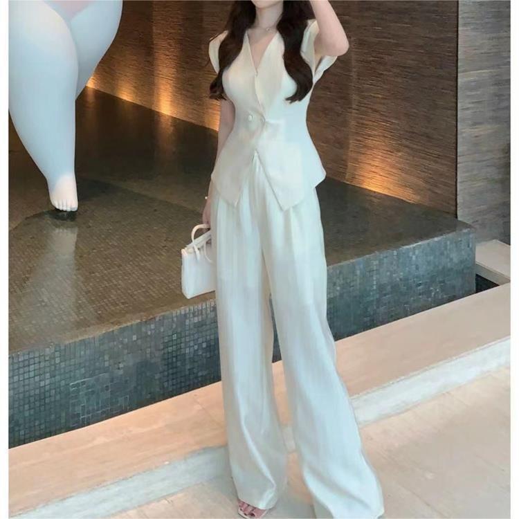 Design Sense Fashion Suit Women's Summer Wear Graceful and Fashionable Western Style V-neck Vest High Waist Skirt Two-Piece Suit Fashion