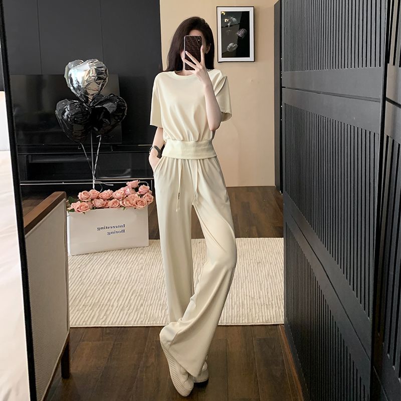 Design Casual Sports Suit Women's Summer Wear  New Younger Fashion Temperament Short Sleeve Wide Leg Pants Two-Piece Set