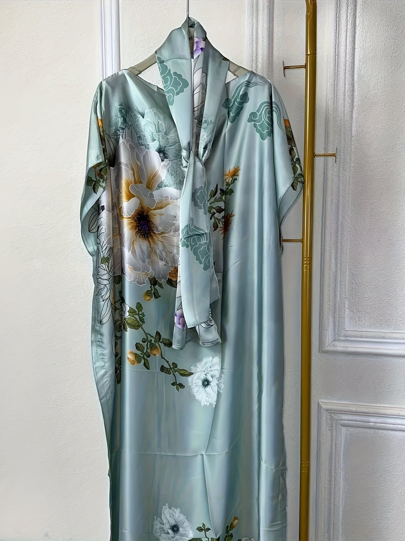 Stunning Floral Print Batwing Kaftan Dress - Elegant Crew Neck, Flowy Maxi Length, Comfortable Women's Clothing for Summer