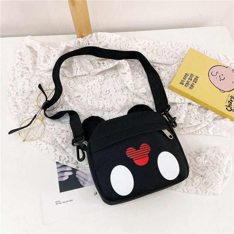 1pc Stylish Shoulder Bag - Perfect for Fashion-Conscious Travelers, Versatile Travel Accessory with Hands-Free Crossbody Style, Durable Nylon Material, Casual and Relaxed Fit - Single Piece