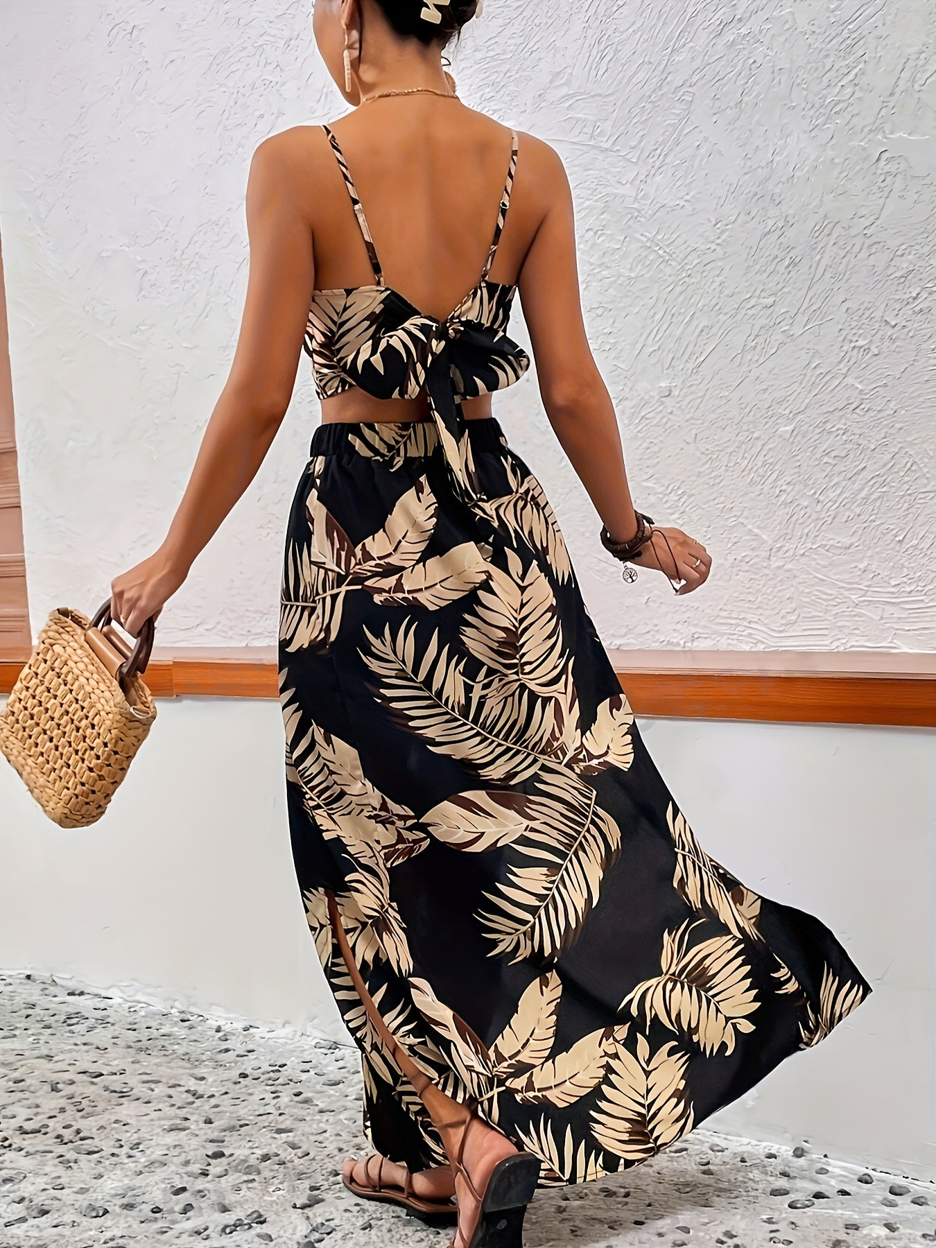 Womens Elegant Floral Print Skirt Set - Spaghetti Strap Crop Top & Split Hem A-line Skirt Outfit with No Elasticity - Perfect for Spring/Summer Vacation