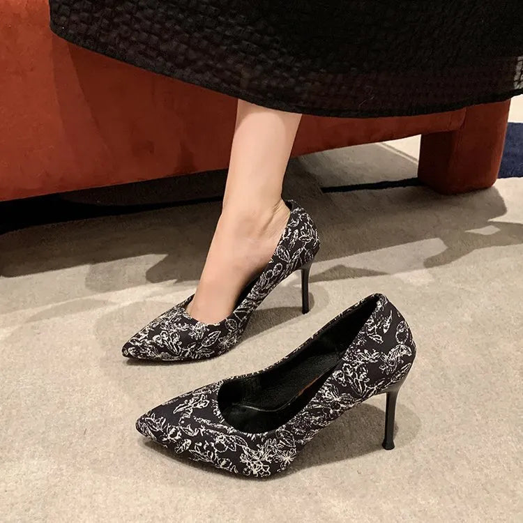 High heels female  new Korean fashion printing pointed shallow mouth fine heel single shoes