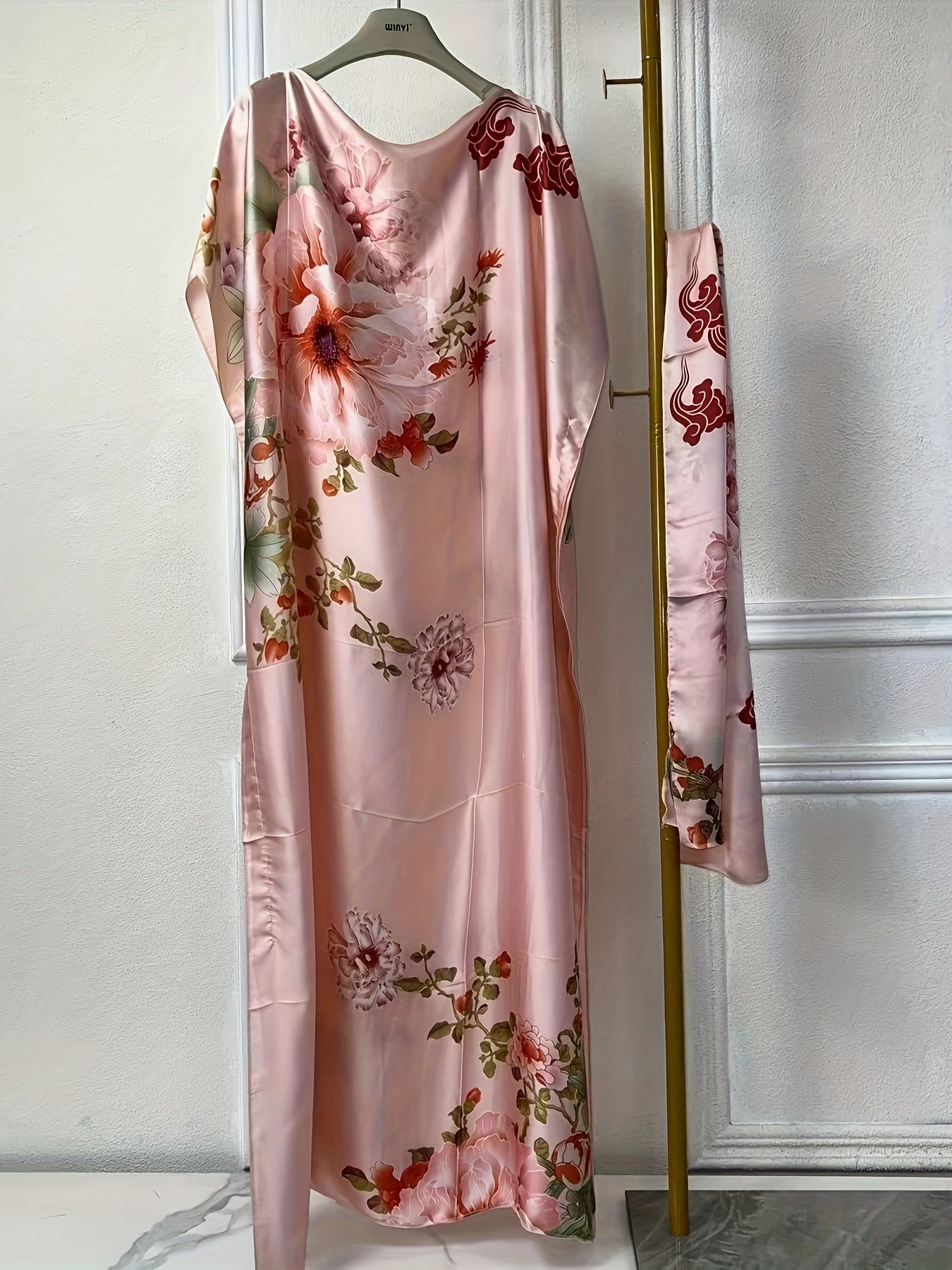 Stunning Floral Print Batwing Kaftan Dress - Elegant Crew Neck, Flowy Maxi Length, Comfortable Women's Clothing for Summer