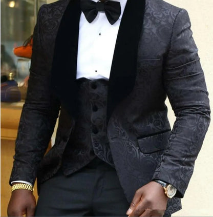 Brand New Khaki Men Wedding Dress Peak Lapel Slim Fit Groom Tuxedos Popular Dinner/Darty Dress 3 Piece Suit Jacket Pants Tie Vest 0636